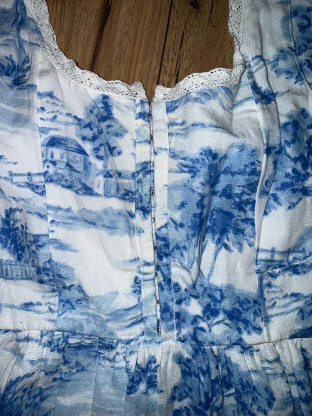 Blue and white dress - Picture 3 of 6